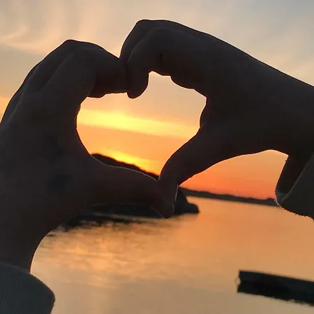 Lauvøy Feriesenter Apartment